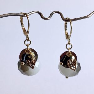 Boucles Mïa. Blanc / taupe